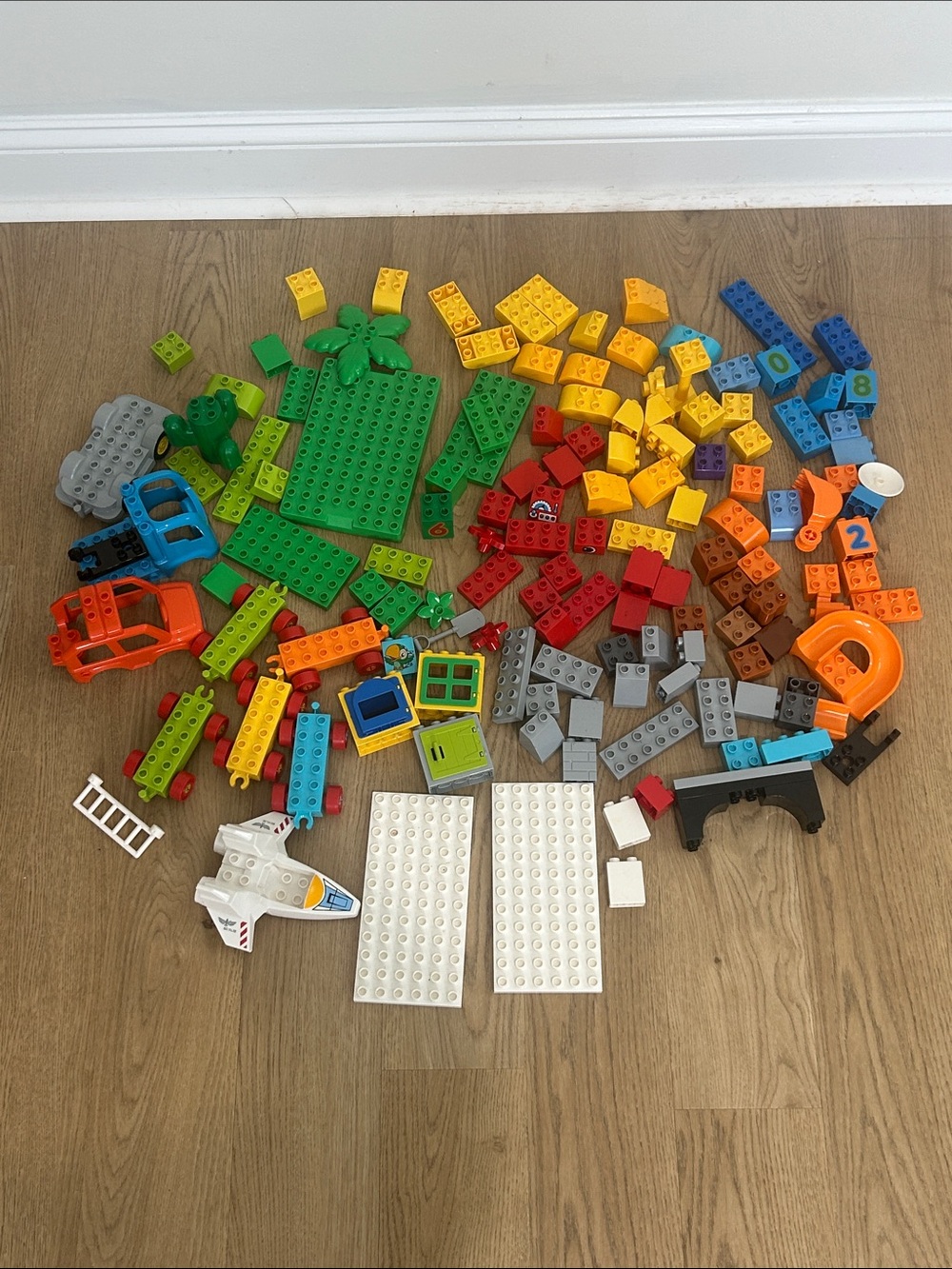 135+ Pieces Mixed LEGO Duplo Blocks